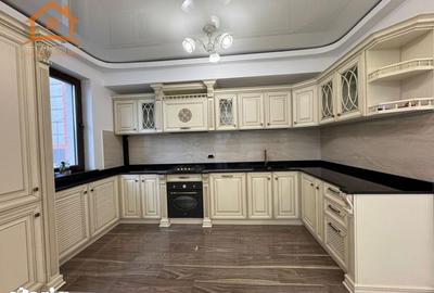 Apartament cu 4 camere decomandat, mobilat în Tractorul - 12