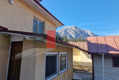 Casă individuală cu 3 camere cu Canalizare în Central