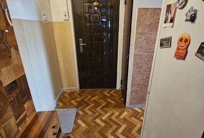 Apartament cu 3 camere semidecomandat în Rovine - 7