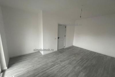 Casă cu 4 camere cu Canalizare în Central - 9