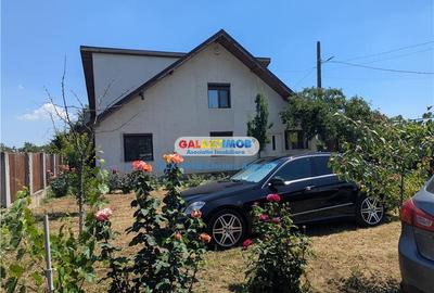 Casă cu 5 camere cu Garaj în Adunații-Copăceni - 1