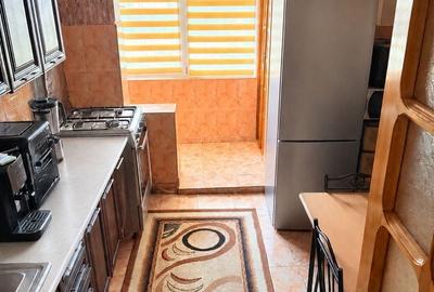 Apartament cu 4 camere semidecomandat în Central - 2