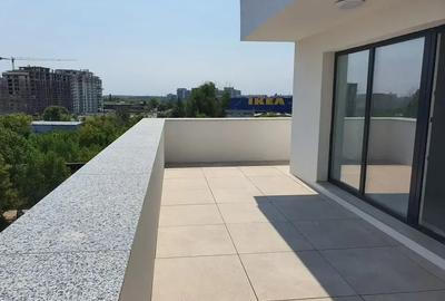 Apartament cu 3 camere decomandat în Titan