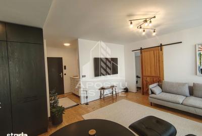 Apartament cu 2 camere semidecomandat în Soarelui