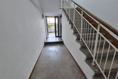 Spațiu comercial, de 240 mp, în Central - 6