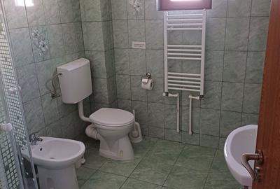 Spațiu comercial, de 177 mp, în Central - 2