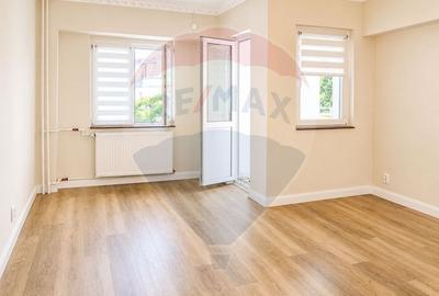 Apartament cu 2 camere decomandat, mobilat în P-ța Victoriei - 4