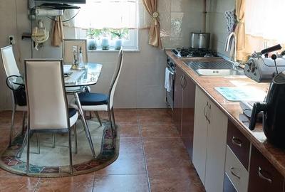 Casă cu 5 camere cu Teren 958 Mp în Central - 20