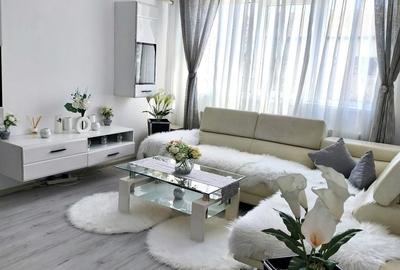 Apartament cu 3 camere semidecomandat în Girocului