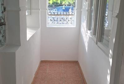 Casă cu 4 camere cu Teren 265 Mp în Central - 2