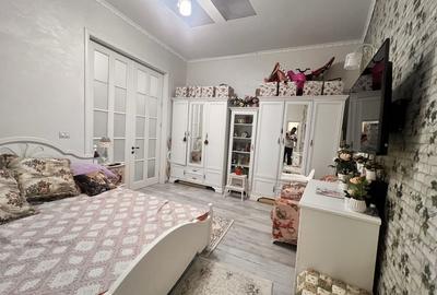Apartament cu 2 camere decomandat în Universitate