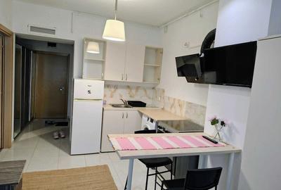 Apartament cu 2 camere decomandat în Vitan