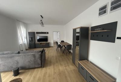 Apartament cu 2 camere decomandat în Livezeni - 3