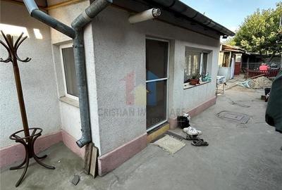 Casă cu 3 camere în Plantelor