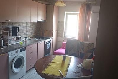 Apartament cu 2 camere decomandat în Lipovei