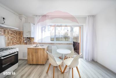 Apartament cu 2 camere semidecomandat în Sânpetru