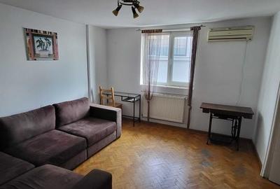 Apartament cu 3 camere semidecomandat în Ultracentral