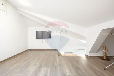 Apartament cu 3 camere decomandat, mobilat în Tractorul - 3