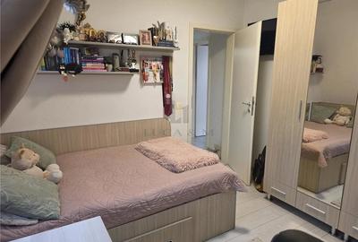 Apartament cu 3 camere în Ghiroda
