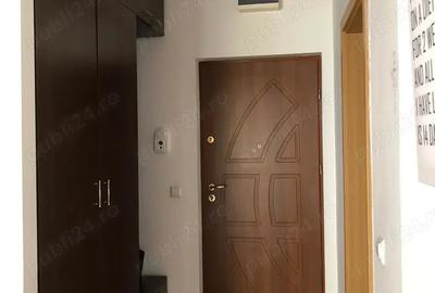 Garsonieră decomandată în Răcădău