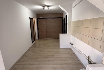 Apartament cu 2 camere decomandat în Calea București