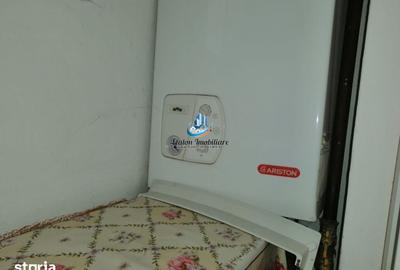 Apartament cu 3 camere semidecomandat în Dărmănești