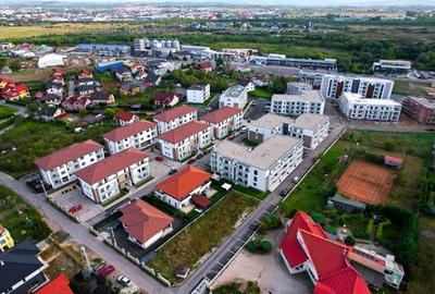 Apartament cu 3 camere decomandat în Valea Roșie - 1