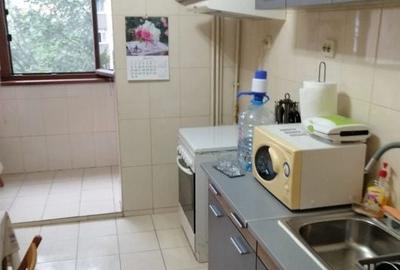 Apartament cu 2 camere decomandat în Crângași
