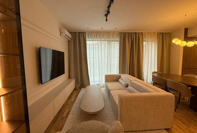 Apartament cu 3 camere semidecomandat, mobilat în P-ta Presei Libere