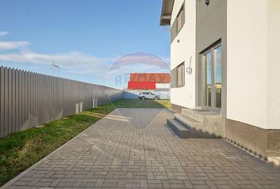 Casă individuală cu 4 camere cu Garaj în Tărlungeni - 21