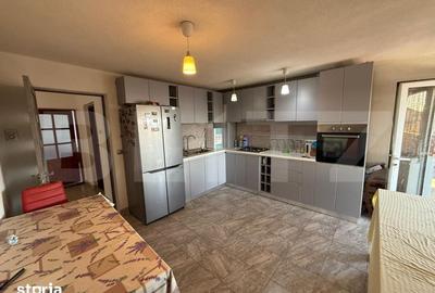 Casă cu 4 camere cu Teren 770 Mp în Păulești - 3