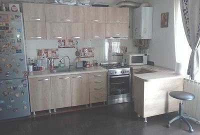 Apartament cu 2 camere semidecomandat în Florești - 1