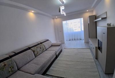 Apartament cu 3 camere decomandat în Scriitorilor