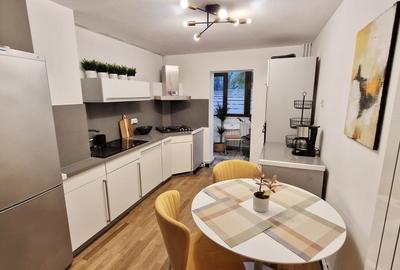 Apartament cu 2 camere semidecomandat, mobilat în Aviației
