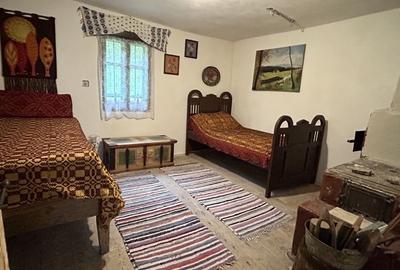Casă cu 3 camere în Câmpulung Muscel
