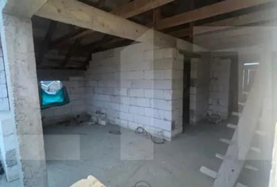 Casă cu 4 camere cu Teren 500 Mp în Central