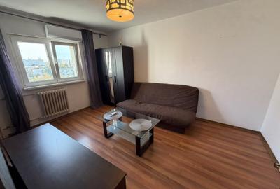Apartament cu 2 camere decomandat în Titan