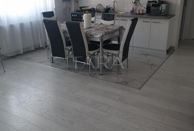 Apartament cu 3 camere semidecomandat, mobilat în Florești - 1