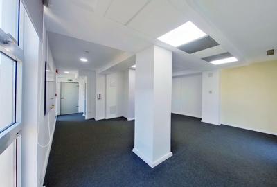 Spațiu comercial, de 38 mp, în Central - 1