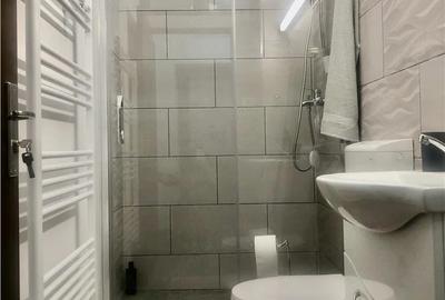 Casă cu 4 camere cu Teren 50 Mp în Brașovul Vechi