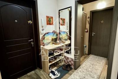Apartament cu 3 camere semidecomandat, mobilat în Giroc - 13