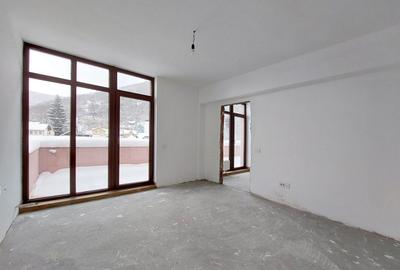 Penthouse cu 4 camere decomandat în Schei - 8
