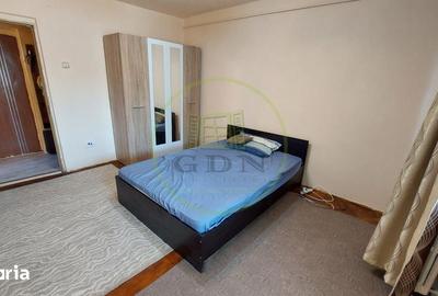 Apartament cu 3 camere decomandat în Valea Rosie