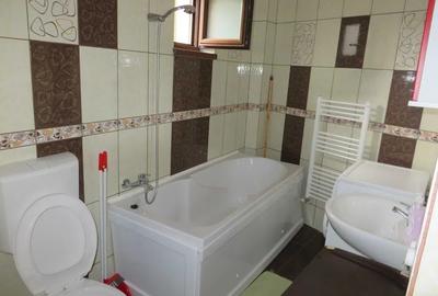 Apartament cu 2 camere decomandat, mobilat în Cug - 4