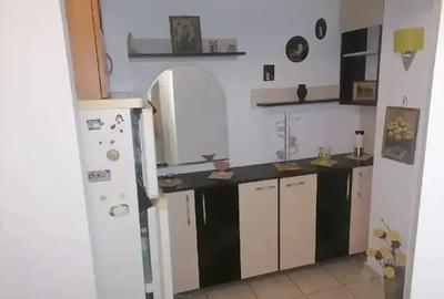 Garsonieră decomandată în Nicolina