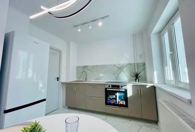Apartament cu 3 camere semidecomandat în Central