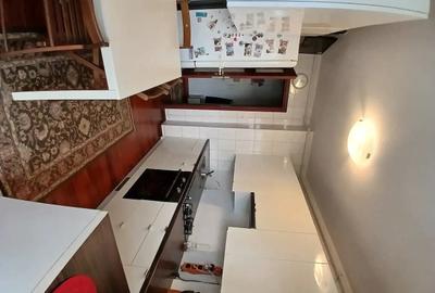 Apartament cu 4 camere decomandat în Berceni - 1