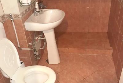 Apartament cu 4 camere decomandat în Central - 2
