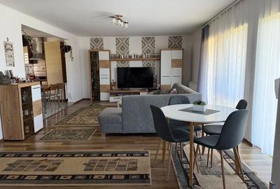 Casă cu 5 camere cu Teren 750 Mp în Sântana de Mureș