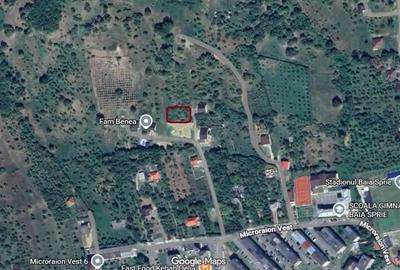 Teren de 815 mp, în Vest